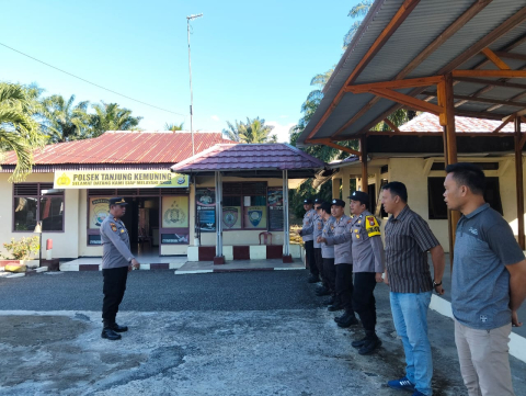 Polsek Tanjung Kemuning Gelar Apel Pagi dan Tingkatkan Kesiapan dalam Menjalankan Tugas 