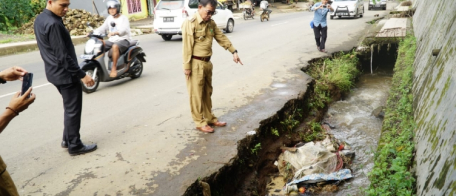 Bupati Kepahiang Pantau Langsung Titik Rawan Bencana Banjir