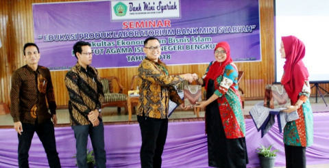 FEBI Adakan Edukasi Produk Bank Mini Syariah
