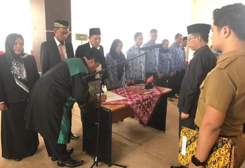 Pelantikan pejabat eselon III dan IV di lingkungan pemda