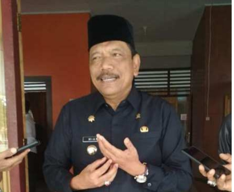 Bupati Bengkulu Utara Ir.Mian