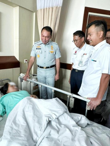 Kurang dari 3 Jam, Ahli Waris Korban Meninggal Dunia Kecelakaan K.A Bandung Menerima Santunan Jasa RaharjaKurang dari 3 Jam, Ahli Waris Korban Meninggal Dunia Kecelakaan K.A Bandung Menerima Santunan Jasa Raharja