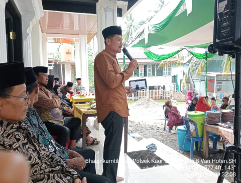 Bhabinkamtibmas Polsek Kaur Utara Hadiri Peresmian Masjid Al-Mujahidin 