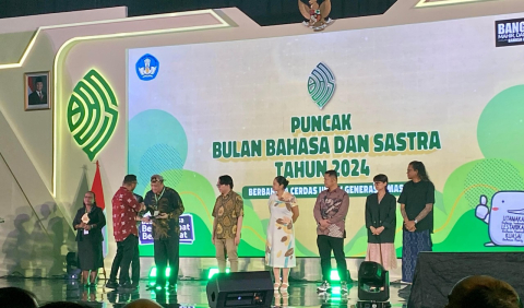 Kiprah Hotel Santika Bengkulu Raih Penghargaan Lembaga Swasta Terbaik 1 Tingkat Nasional pada Malam Puncak Bulan Bahasa dan Sastra Tahun 2024
