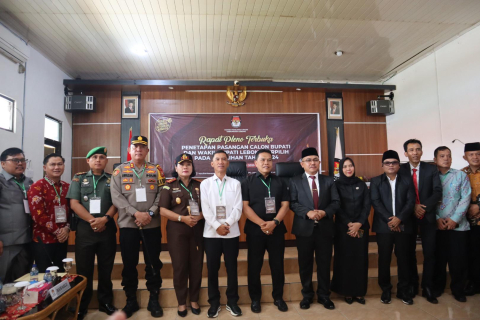 Kapolres Lebong Hadiri Rapat Pleno Terbuka Penetapan Pasangan Calon Bupati dan Wakil Bupati Lebong Terpilih