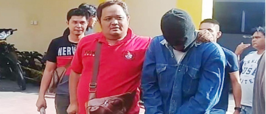 BA saat dibawa oleh Penyidik Polres Bengkulu