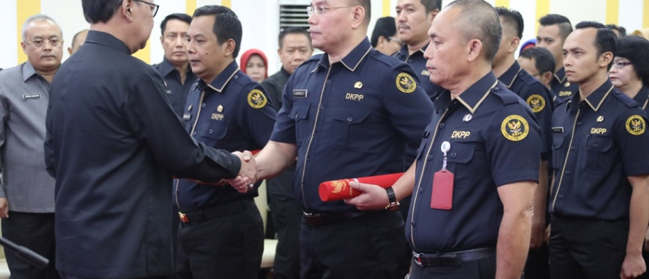 Hukum