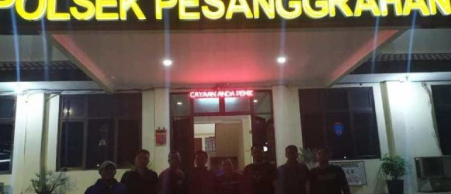 hukum