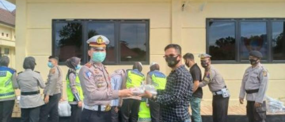 Penyerahan APD Oleh Polres Mura