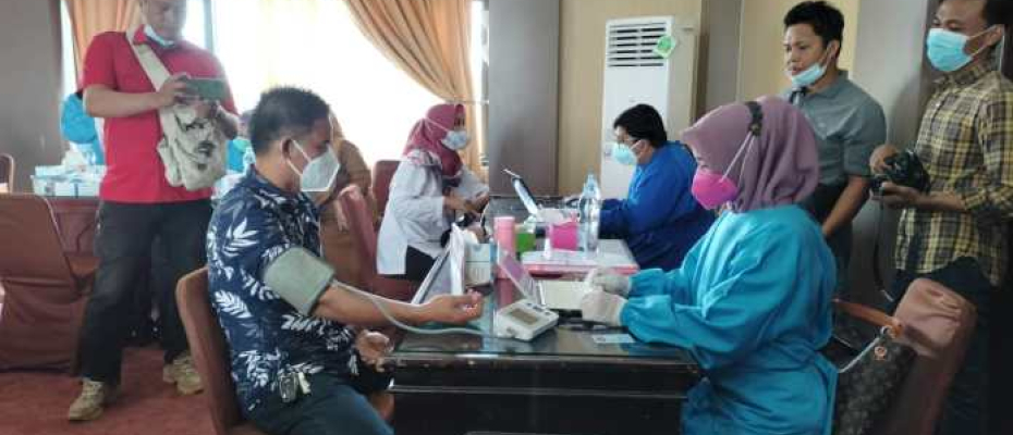 Anggota DPRD Benteng Serentak di Vaksinasi Covid-19