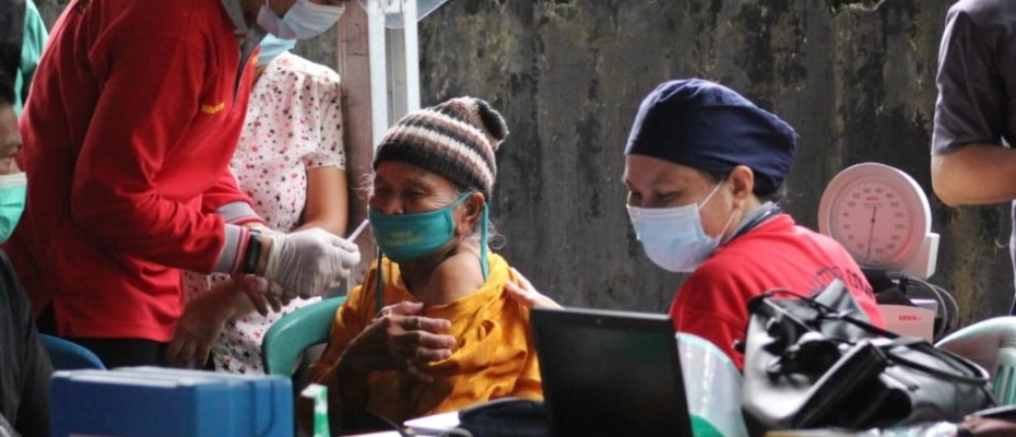 Pelaksanaan vaksinasi Covid-19 di Bengkulu