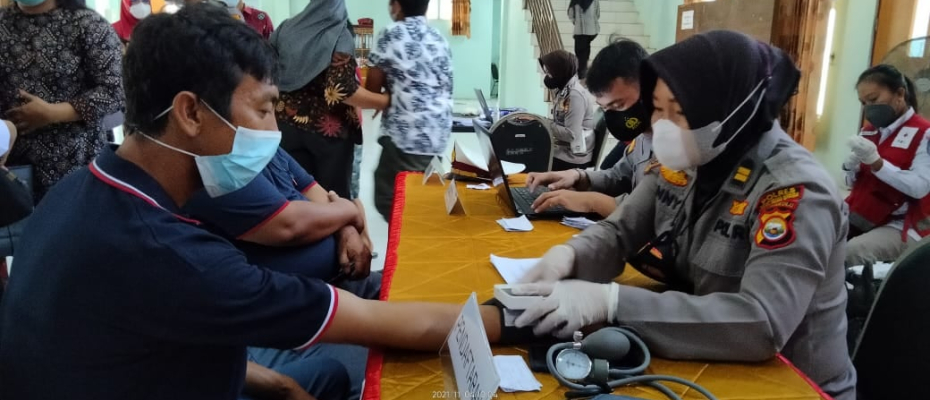 Kolaborasi Dengan Pemkab BU, PMI Gelar Serbuan Massal Vaksinasi Covid-19