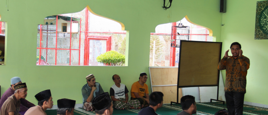 Warga Binaan Rutan Menjalani Ibadah 