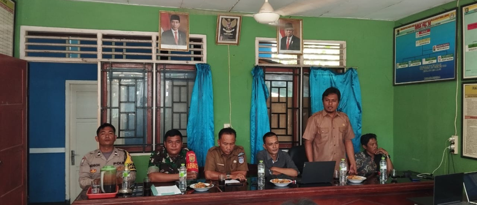 Polsek Lais Hadiri Musyawarah Desa Serah Terima di Pal Tiga Puluh