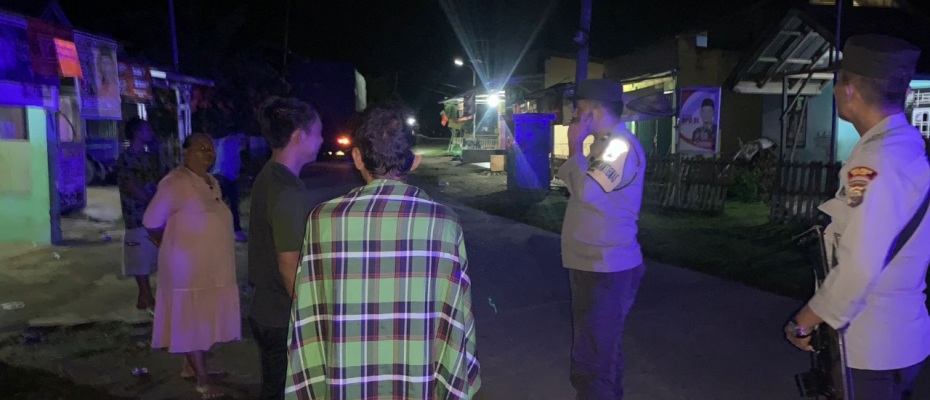 Empat Personel Polsek Kaur Utara Patroli KRYD Sambangi Warga Sampaikan Imbauan Kamtibmas  
