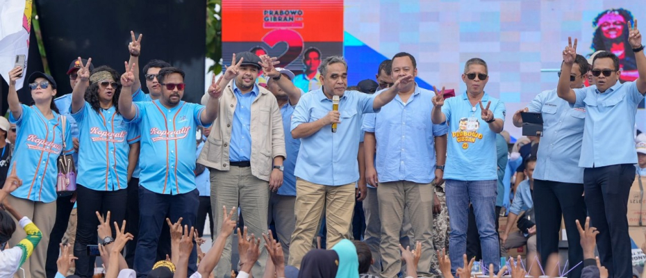Puluhan Ribu Masyarakat Tegal dan Brebes Padati Kampanye Akbar Prabowo-Gibran 