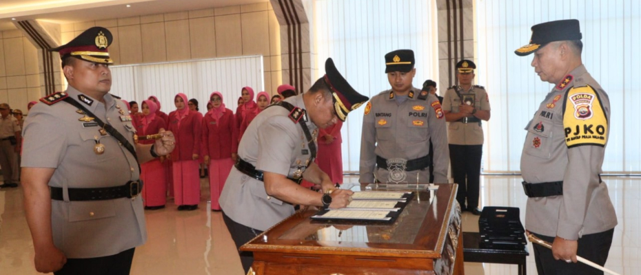 Serah Terima Jabatan Kapolres Kepahiang Dipimpin Langsung oleh Kapolda Bengkulu
