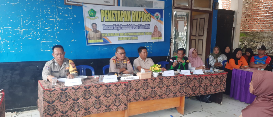 Kapolsek Lebong Tengah Hadiri Musdesus di Desa Semelako Atas