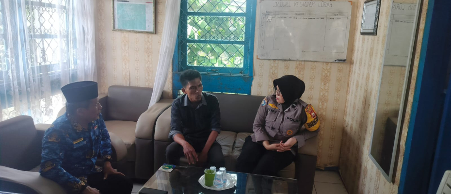 Bhabinkamtibmas Polsek Kampung Melayu Lakukan Kegiatan Sambang Dialogis