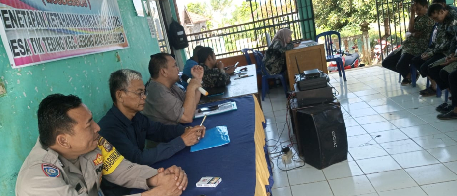 Dukung Ketahanan Pangan di Desa, Kanit Binmas Polsek Lebong Atas Hadiri Musdesus di Desa Tik Tebing